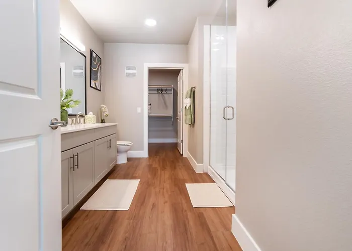 Apartment 2brd Luxury With Pool In Worth Texas